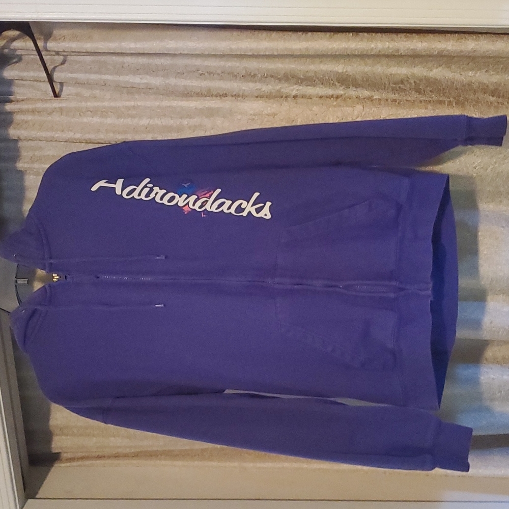 Zip hoodie